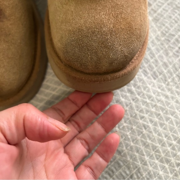 UGG Kids Tazzle Suede Slippers big kid sz 4 - Picture 7 of 16